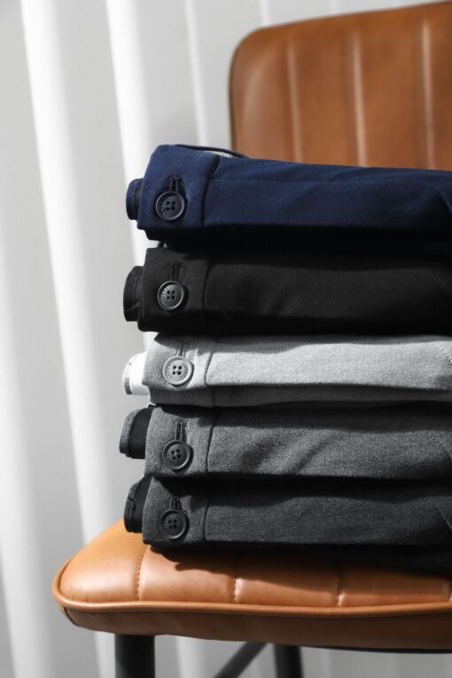 Slimfit plain trousers with adjustable waistband